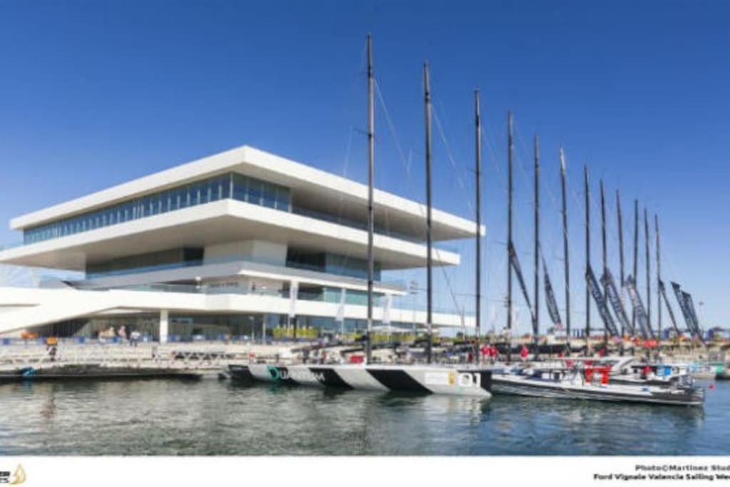 120 Sqm Loft-Style Apartment Beach Royal Marina Valência Exterior foto